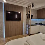 The Golden Pearl By Sattal Near Radisson Blu * Бухарест