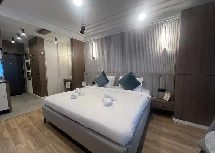The Golden Pearl By Sattal Near Radisson Blu *