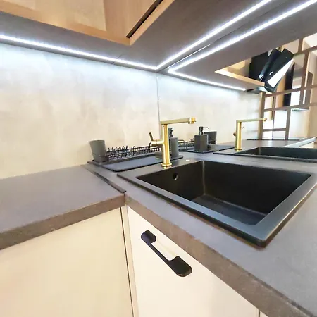 The Golden Pearl By Sattal Near Radisson Blu بوخارست