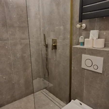 The Golden Pearl By Sattal Near Radisson Blu * بوخارست