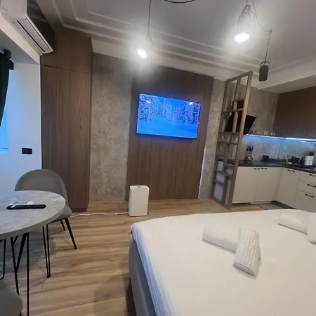 The Golden Pearl By Sattal Near Radisson Blu דירה