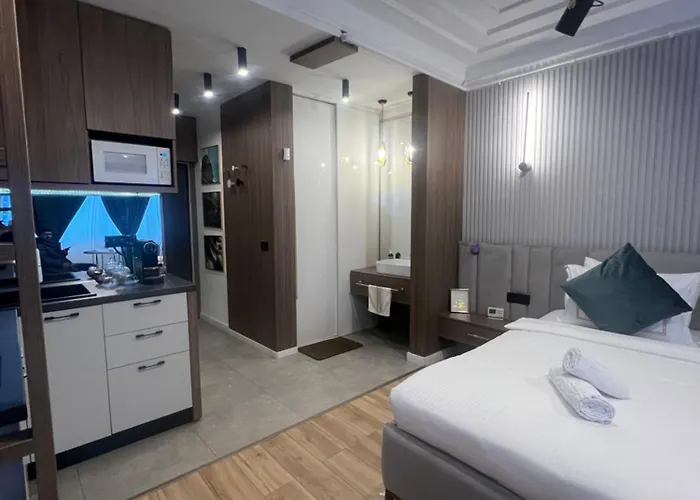 The Golden Pearl By Sattal Near Radisson Blu דירה *