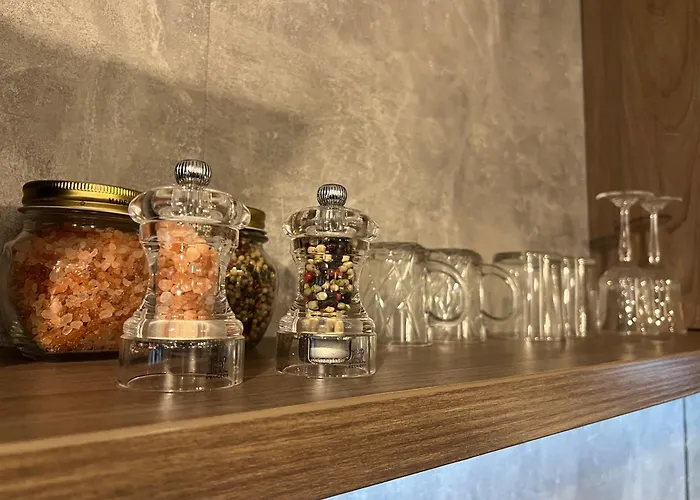 The Golden Pearl By Sattal Near Radisson Blu בוקרשט
